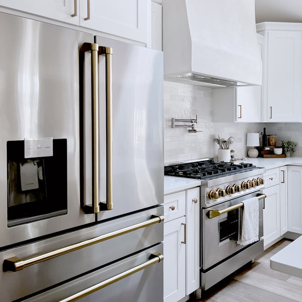 ZLINE Autograph Edition 36 in. 4.6 cu. ft. Legacy Dual Fuel Range with 6 Burner Gas Cooktop and Electric Convection Oven in Stainless Steel and Champagne Bronze Accents, Open Box-Good Condition