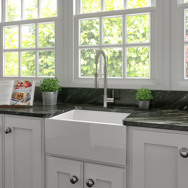 ZLINE 24 in. Venice Farmhouse Apron Front Reversible Single Bowl Fireclay Kitchen Sink with Bottom Grid in White Gloss (FRC5120-WH-24)