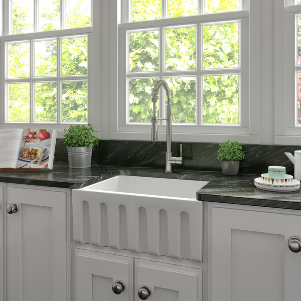 ZLINE 24 in. Venice Farmhouse Apron Front Reversible Single Bowl Fireclay Kitchen Sink with Bottom Grid in White Matte (FRC5120-WM-24)