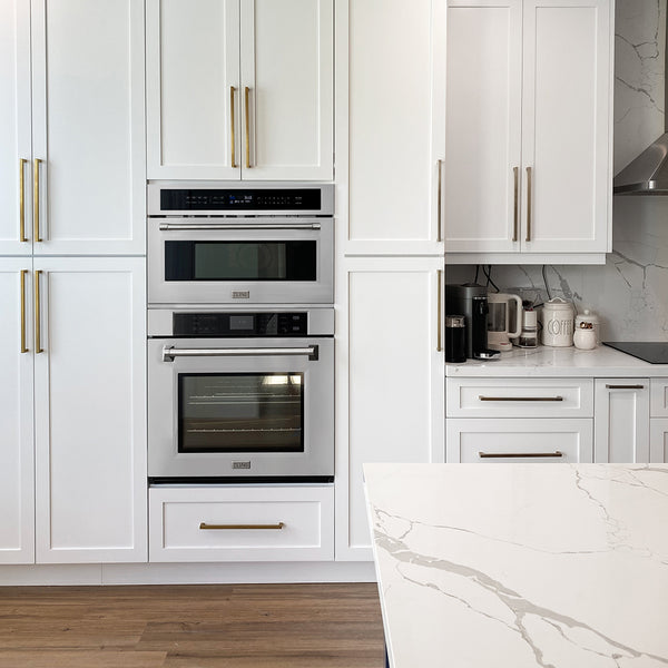 ZLINE 30 in. Professional True Convection Single Wall Oven with Air Fry and Self Clean in Stainless Steel, Open Box-Great Condition