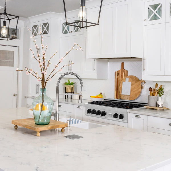 ZLINE Autograph Edition 30 in. Legacy Gas Rangetop with 4 Burners and Porcelain Cooktop in Satin Stainless Steel with Matte Black Accents, Open Box-Great Condition