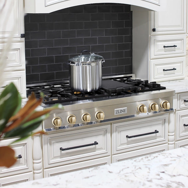 ZLINE Autograph Edition 48 in. Legacy Gas Rangetop with 7 Burners and Porcelain Cooktop in Stainless Steel with Polished Gold Accents, Open Box-Good Condition
