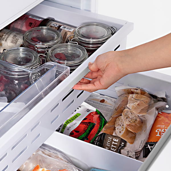 ZLINE 30 in. 16.1 cu. ft. Panel Ready Built-In Bottom Freezer Refrigerator with Water Dispenser and Ice Maker, Open Box-Good Condition