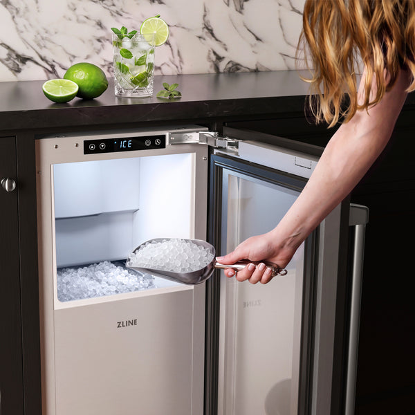 ZLINE 15 in. Touchstone Nugget Ice Maker with Drain Pump and Panel-Ready Door (INGDP-15)