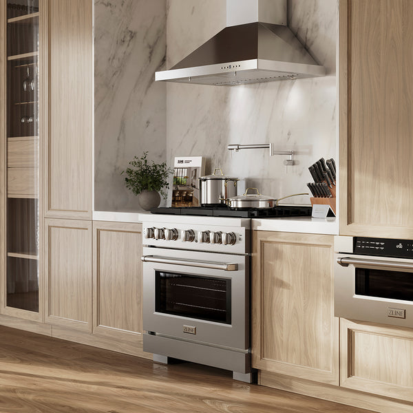 ZLINE 36 in. 5.2 cu. ft. Paramount Gas Range with 6 Burner Cooktop and Convection Gas Oven in Stainless Steel, Open Box-Great Condition
