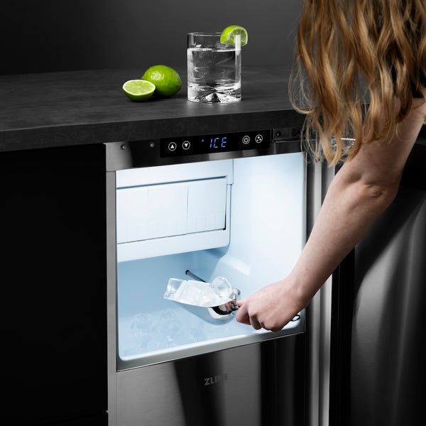 ZLINE 15 in. Touchstone Gourmet Ice Maker with Drain Pump and Solid Stainless Steel Door, Open Box-Great Condition